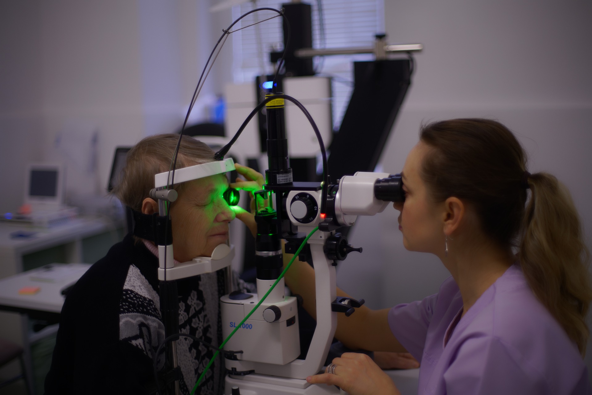 В чем разница между катарактой и глаукомой? Методы их лечения.